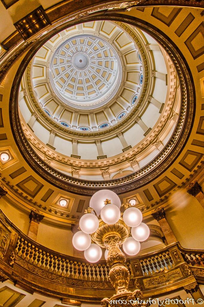 capitol building dome looking up